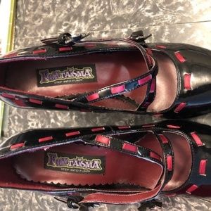 Shoes in Women size 9